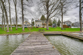Baldwinsville Apartment with Seneca River Access!